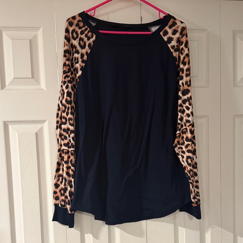 Leopard Print Sleeve Black Top